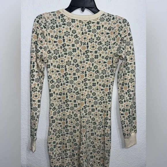 American Eagle Waffle Long-Sleeve Relaxed Fit Holiday Onesie - Picture 4 of 6